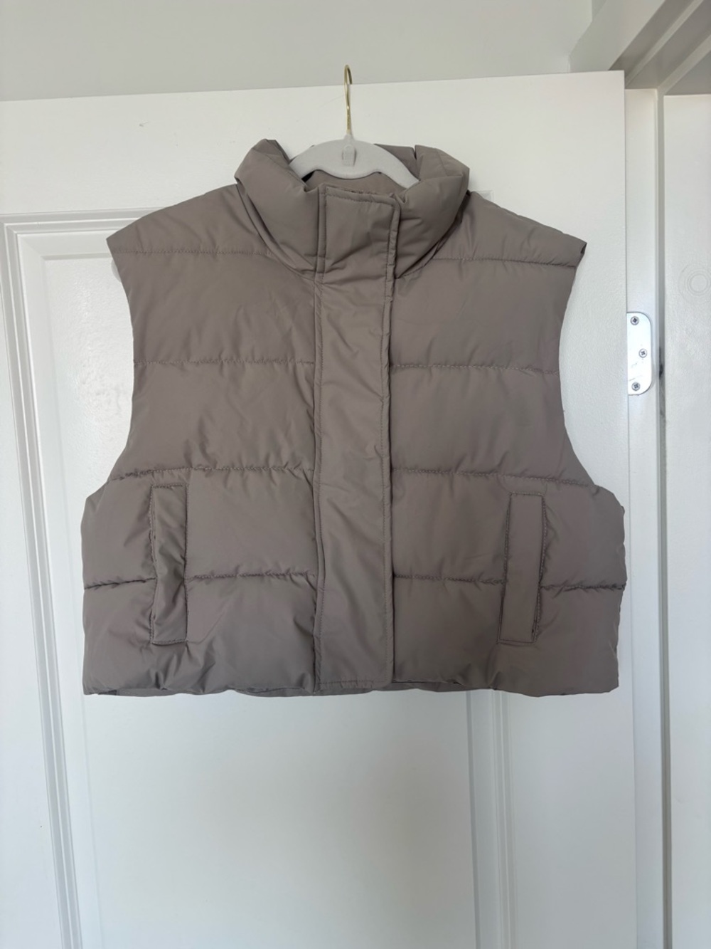 Garage Cropped Puffer Vest - Taupe